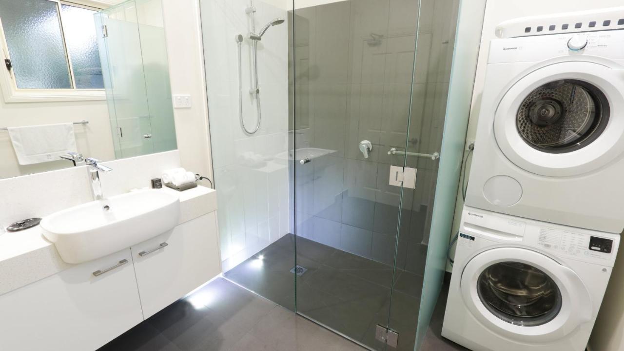 Mansi On Raymond Aparthotel Sale Ngoại thất bức ảnh